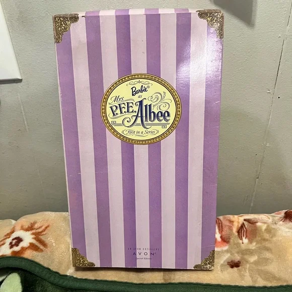 AVON Barbie Victorian Doll with Hat - Picture 2 of 6